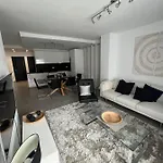 Enjoy Spain - La Maestranza Apartman *